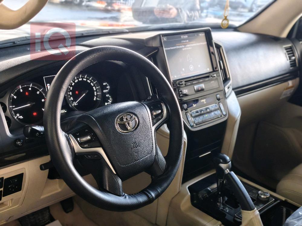 تويوتا لاندكروزر